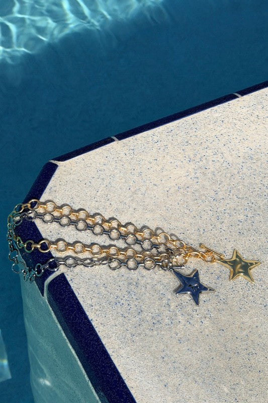Chunky Star Toggle Chain Necklace